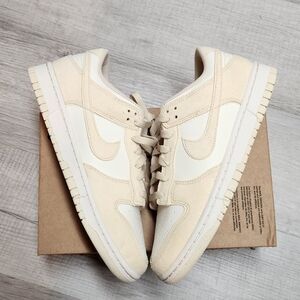 Nike Dunk Pearl Beach